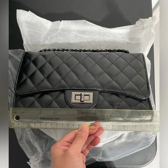 NWT Chanel-Like QUILTED BLACK METAL CROSSBODY - Picture 7 of 11
